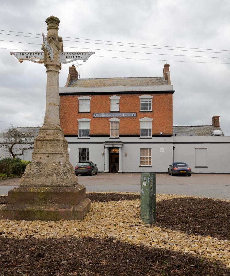 Bed and Breakfast The Kings Head House Стоунхаус Экстерьер фото